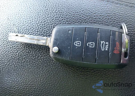 2015 Kia Optima Lx z USA, uszkodzony, nr VIN KNAGM4A78F5663721